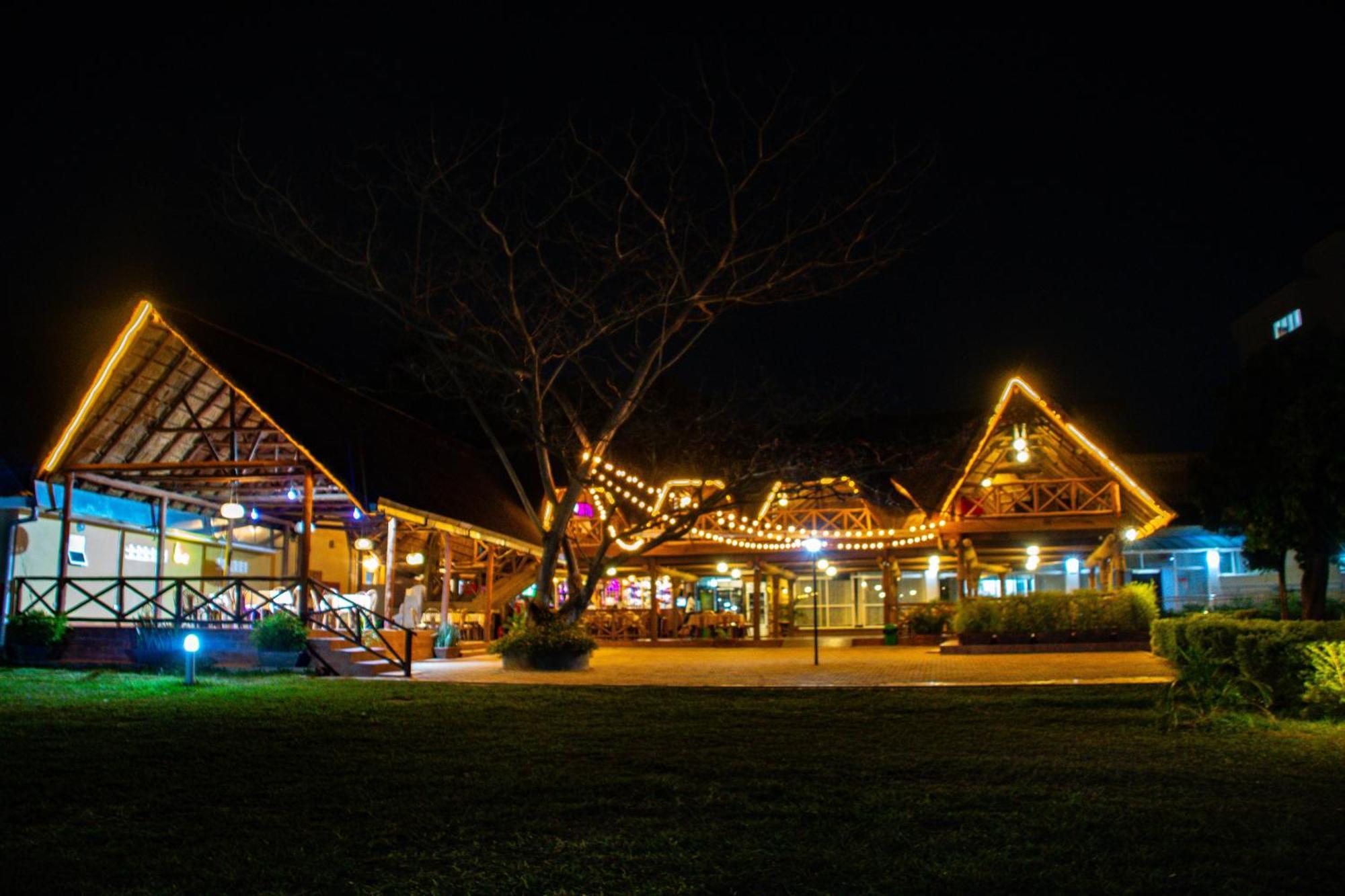 Bomah Hotel Limited Gulu Bagian luar foto