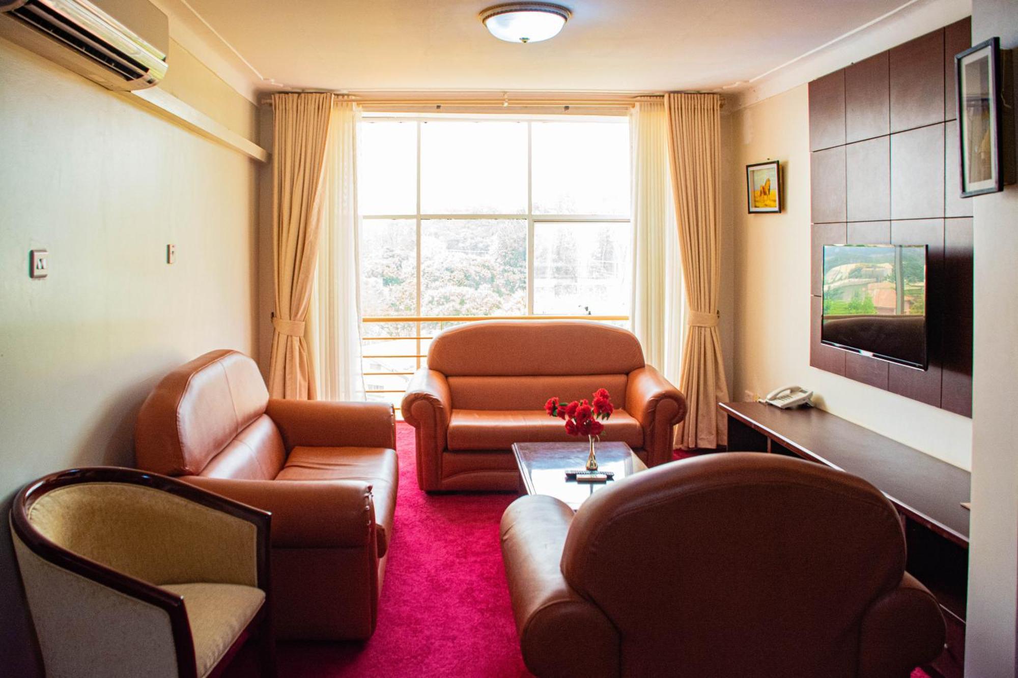 Bomah Hotel Limited Gulu Bagian luar foto