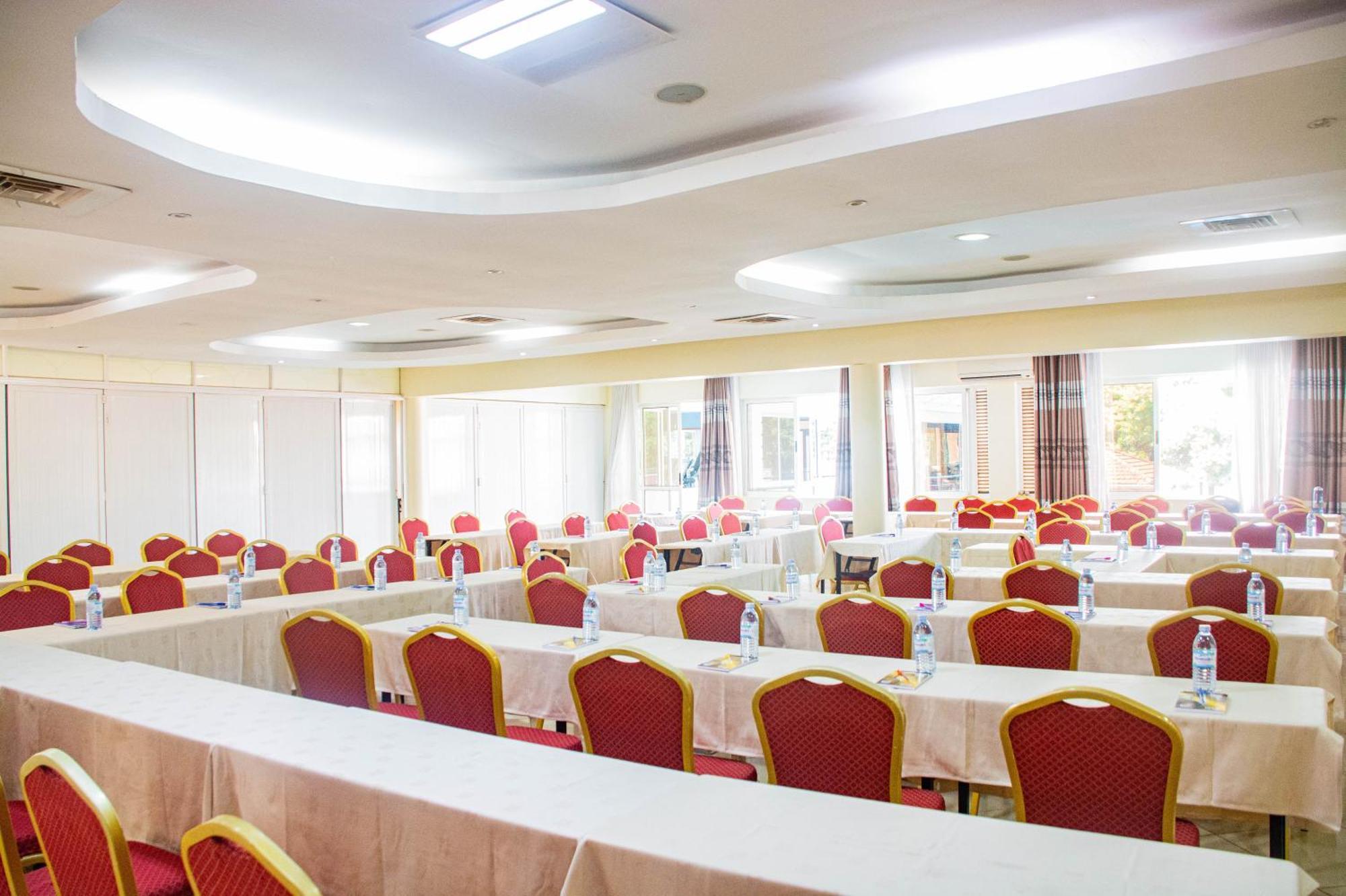 Bomah Hotel Limited Gulu Bagian luar foto