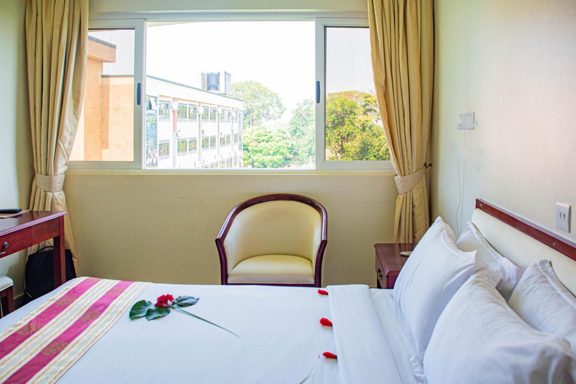 Bomah Hotel Limited Gulu Bagian luar foto
