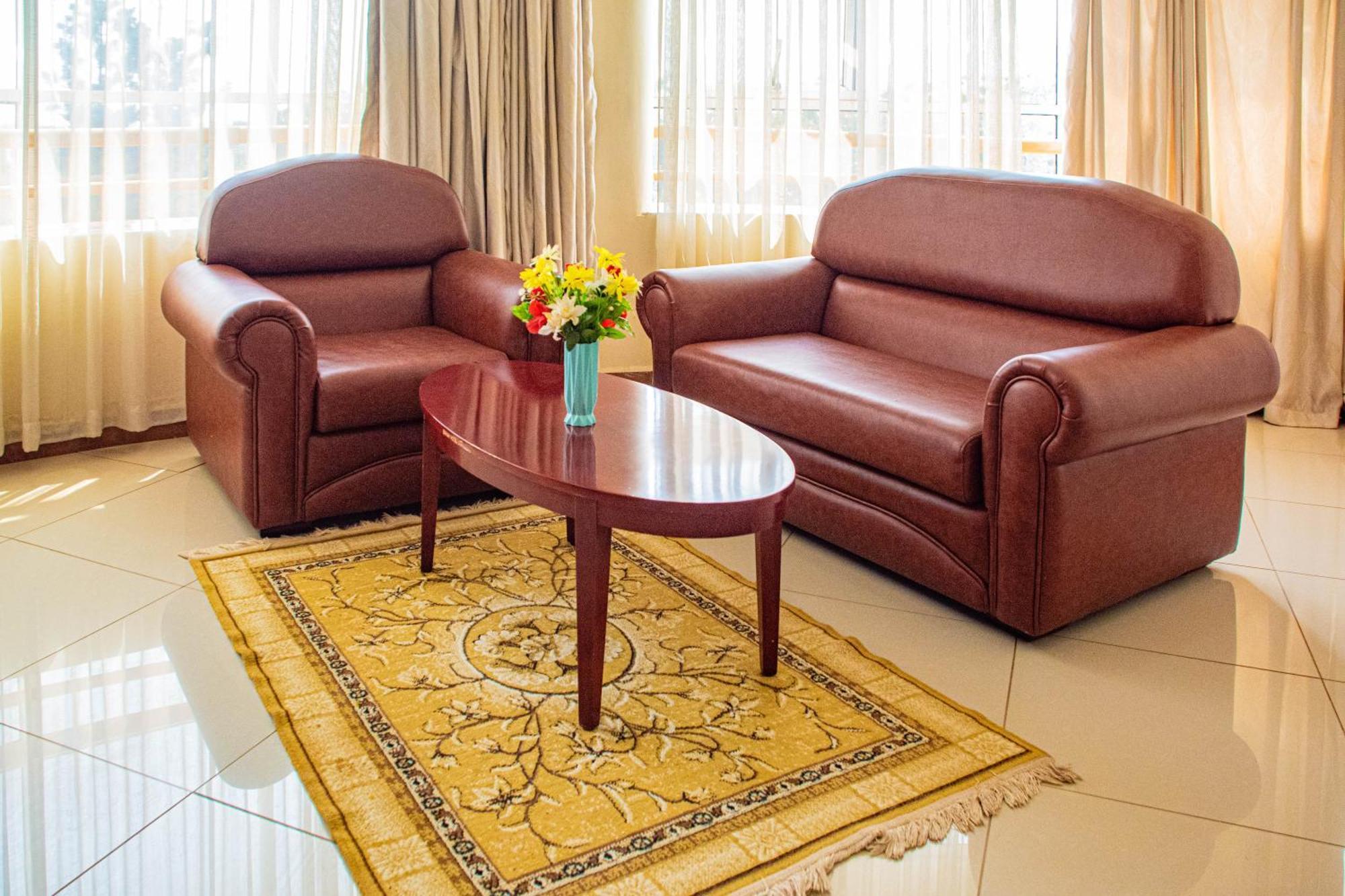 Bomah Hotel Limited Gulu Bagian luar foto