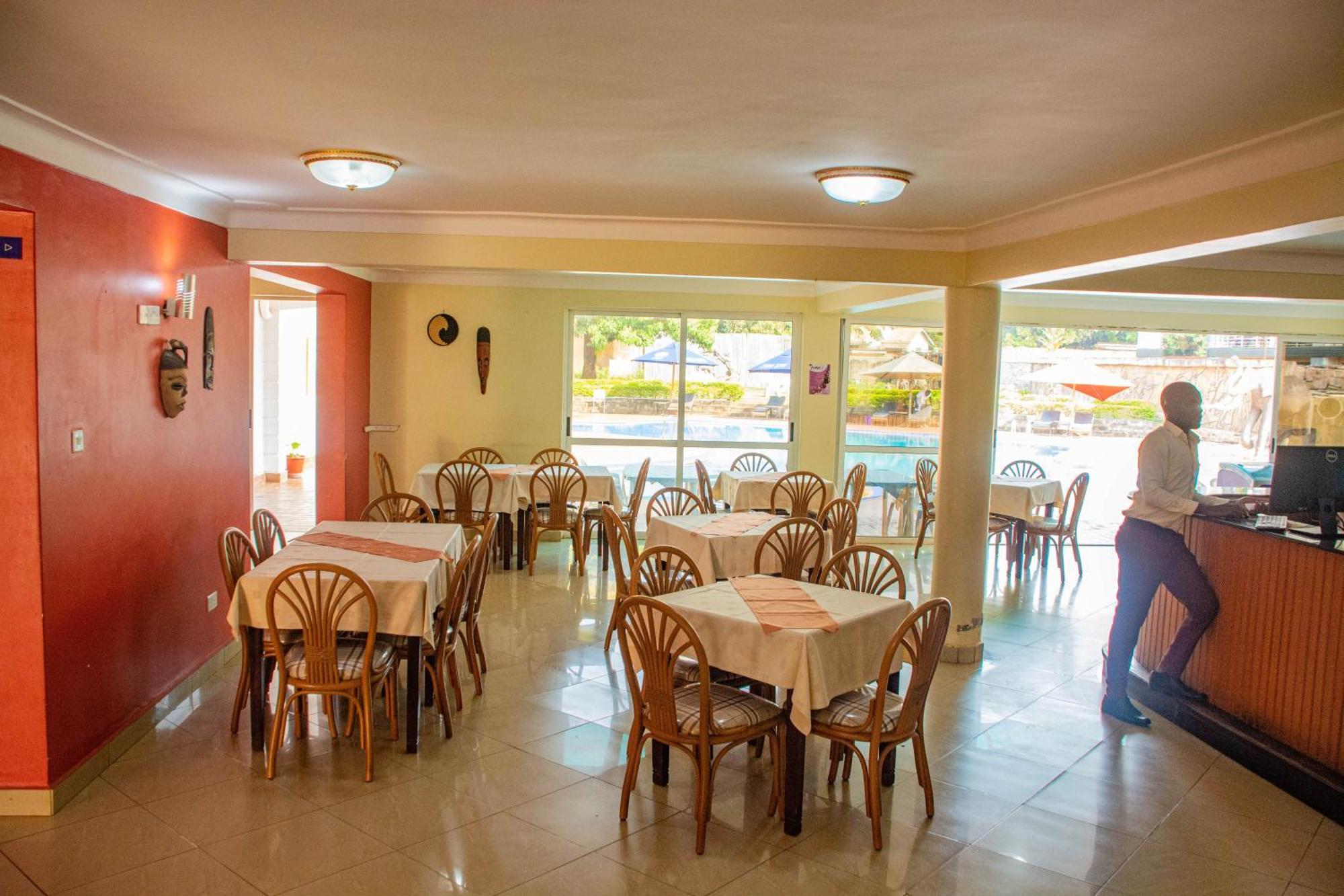 Bomah Hotel Limited Gulu Bagian luar foto